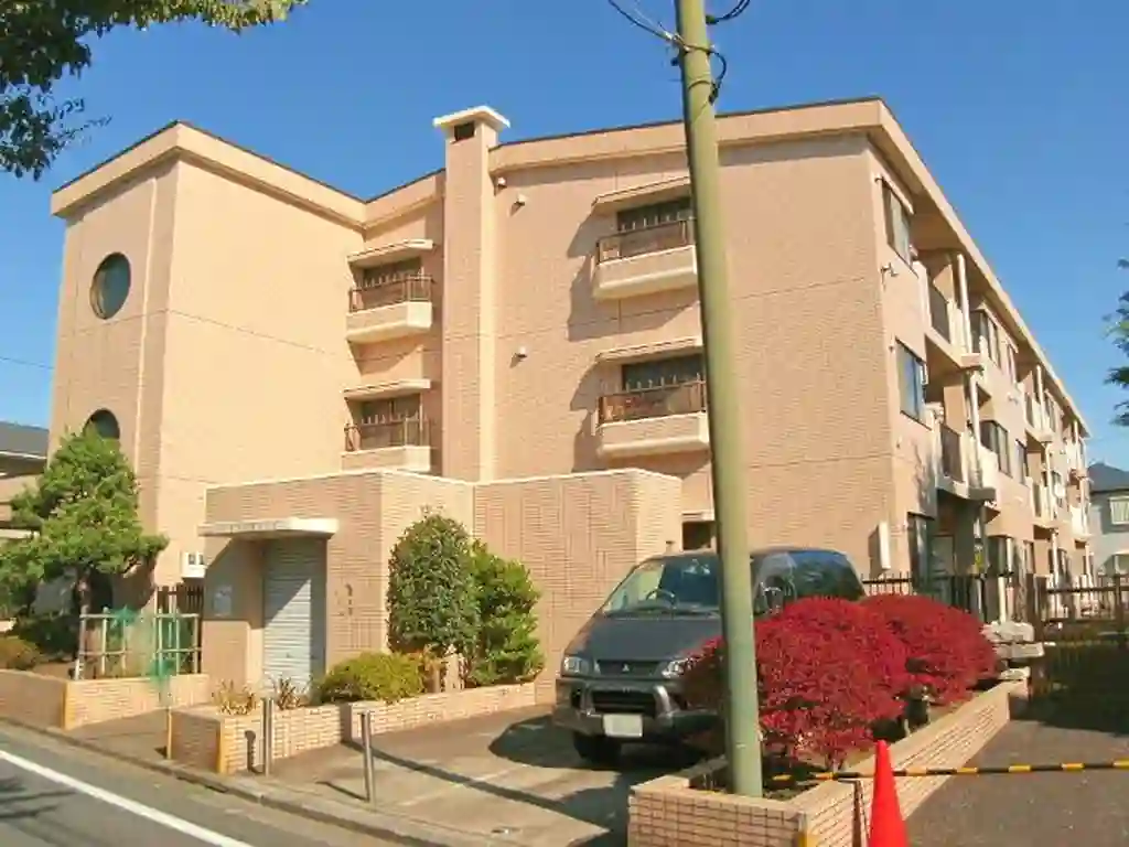 ルミエール泉 外観