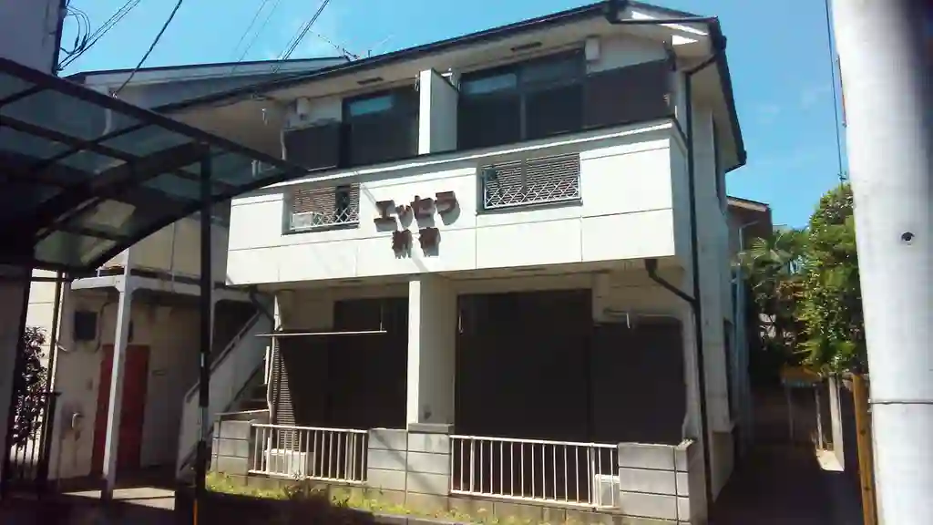 エッセラ新宿 外観