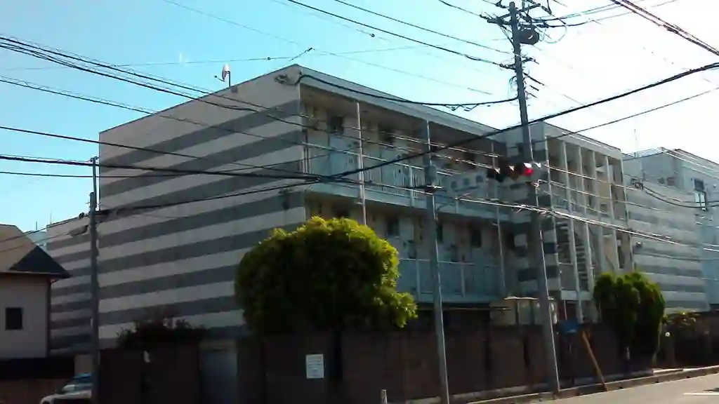 レオパレスSKK・マンションIV 外観