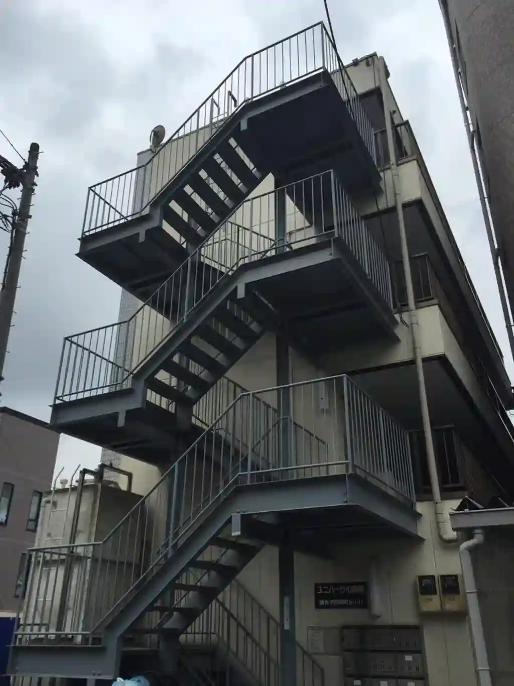 ユニバーサル国領 外観