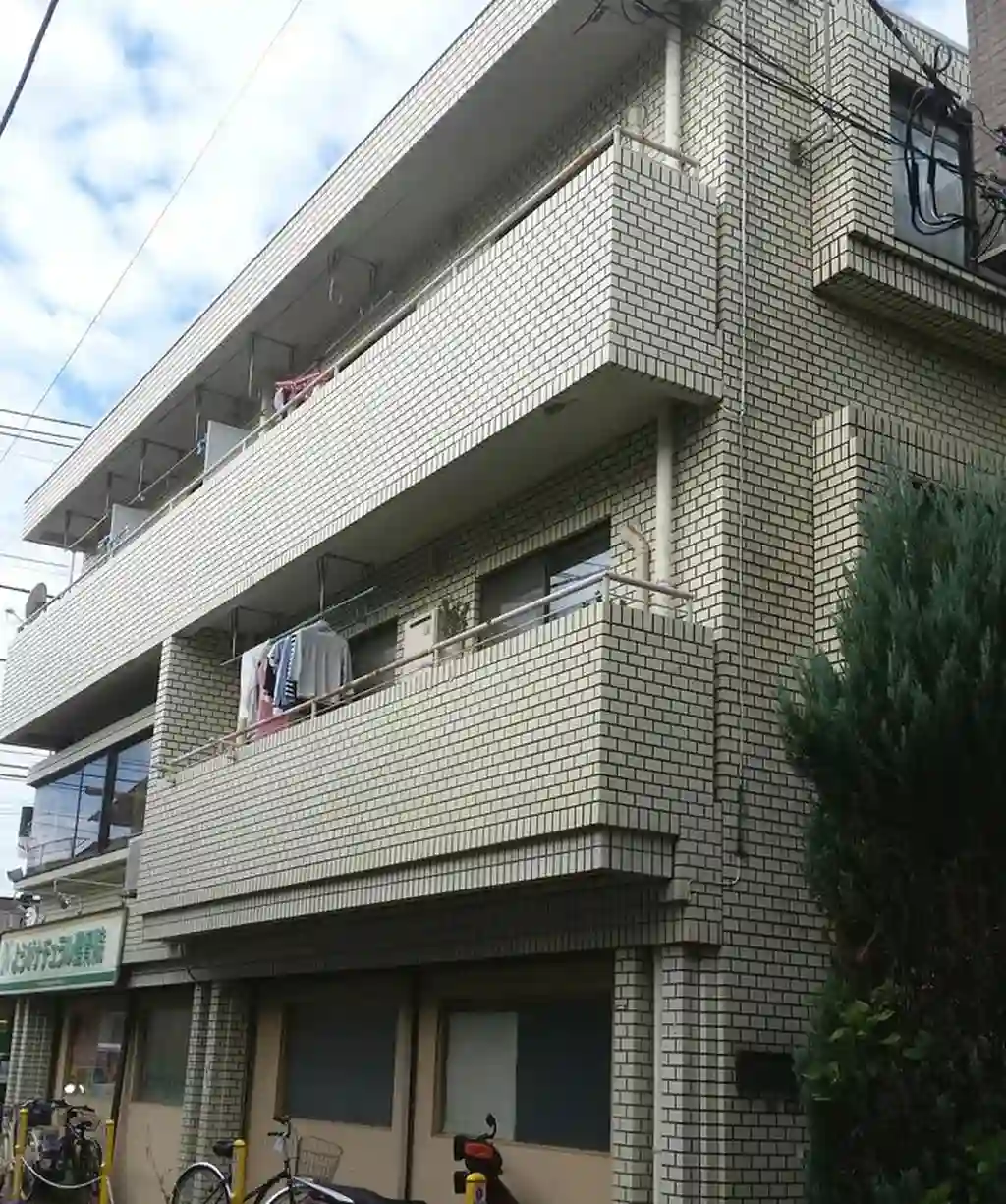ロイヤルビル 外観