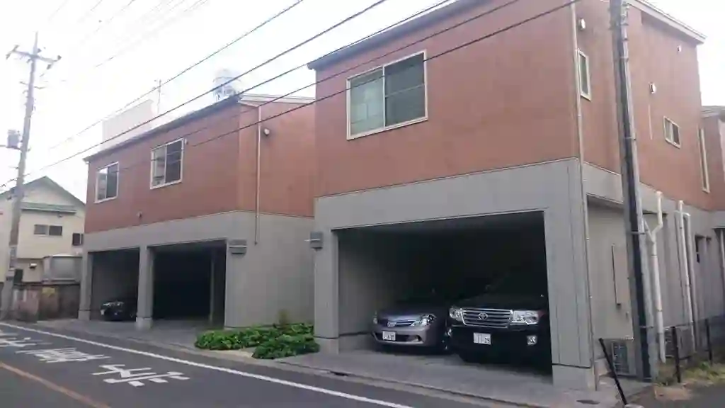 VIA CIRCO OESTE 外観