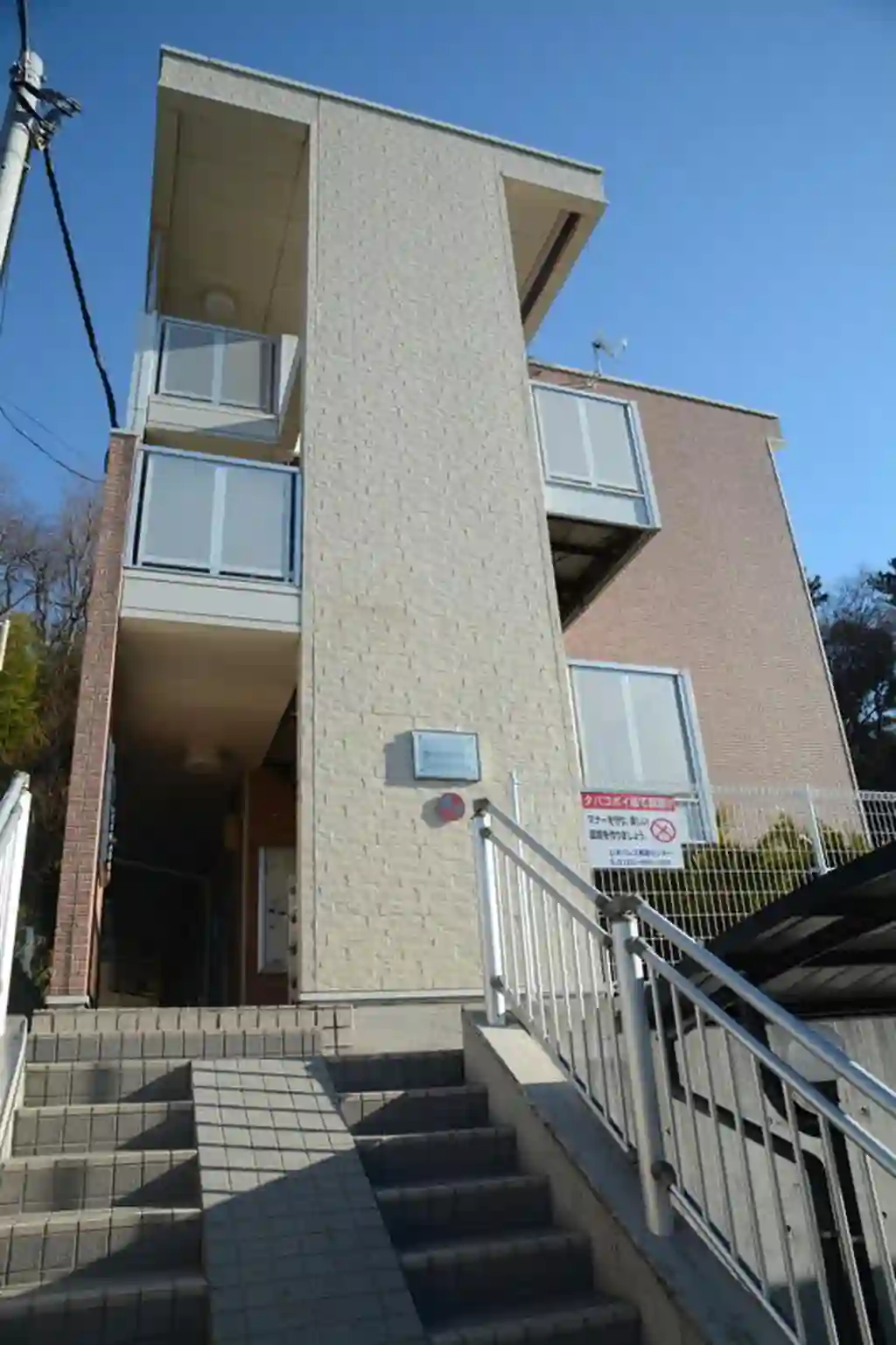 レオパレスグレース クレストI 外観