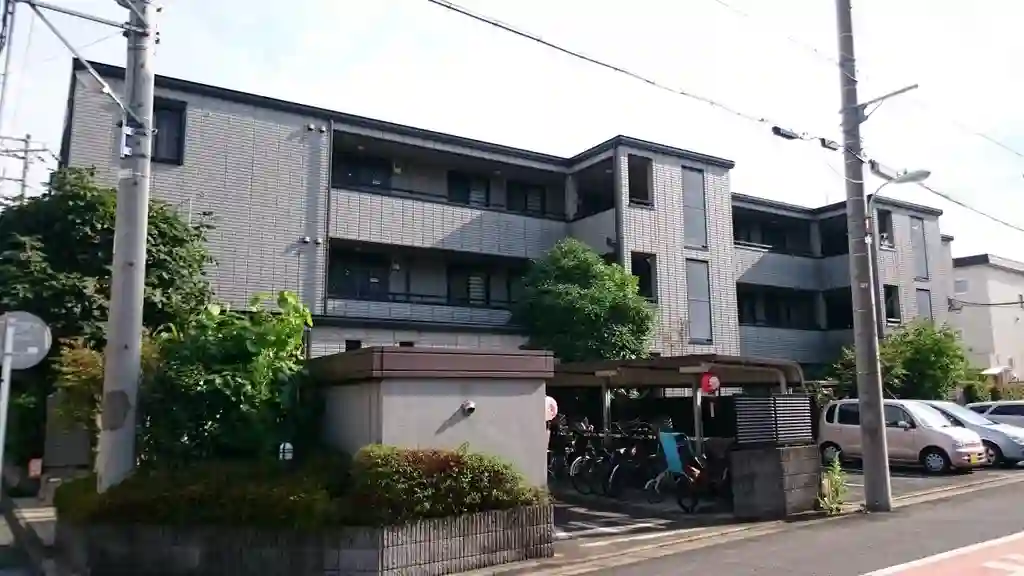 リスト・メゾン南浦和 外観