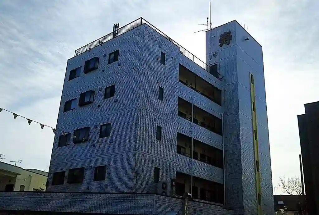 寿ロイヤルハイツ 外観