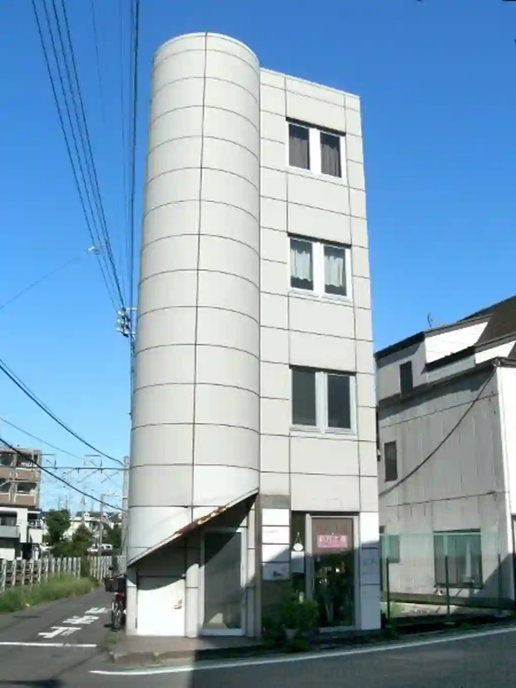 STビル 外観