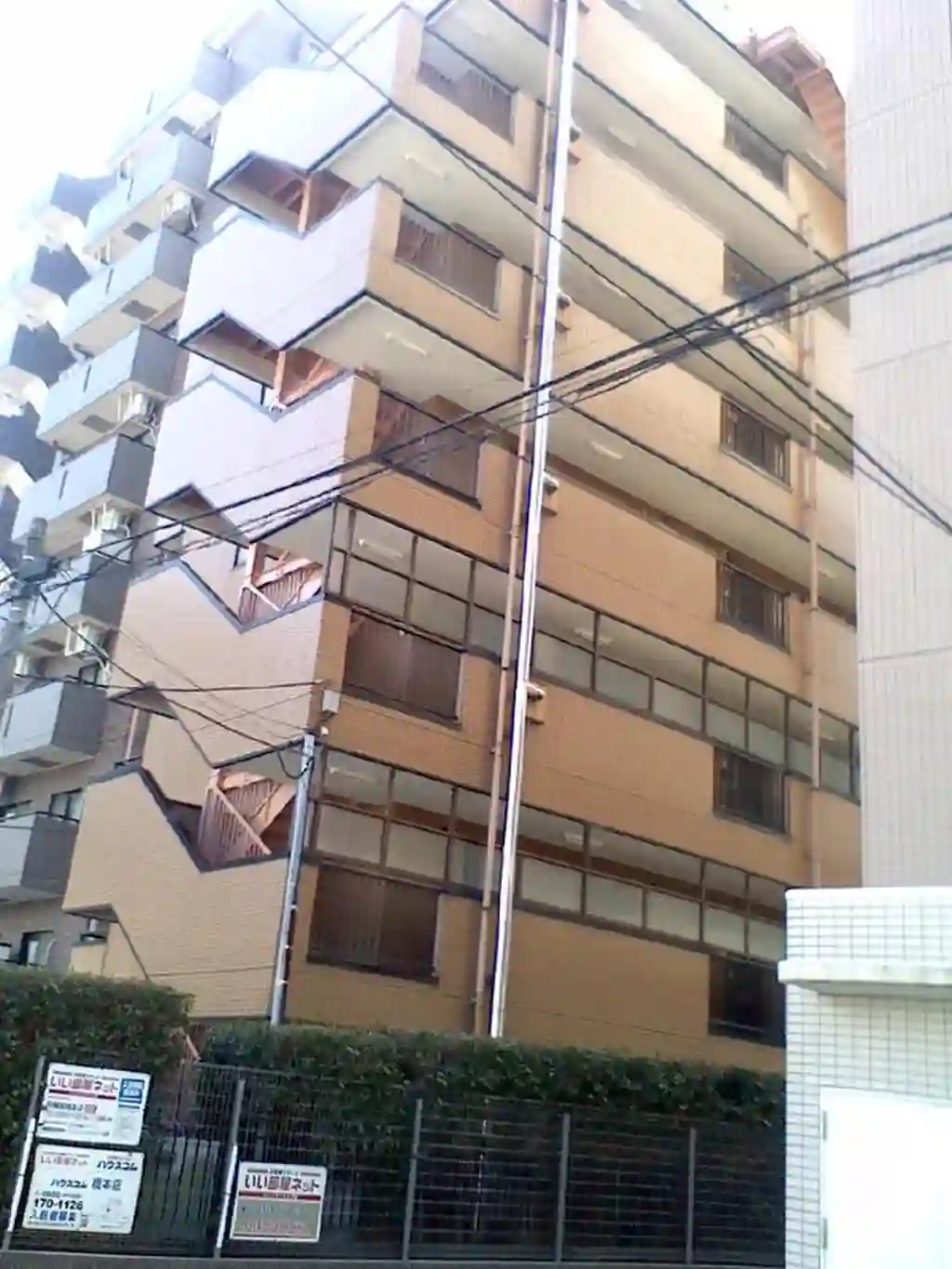 ファリーナ橋本 外観