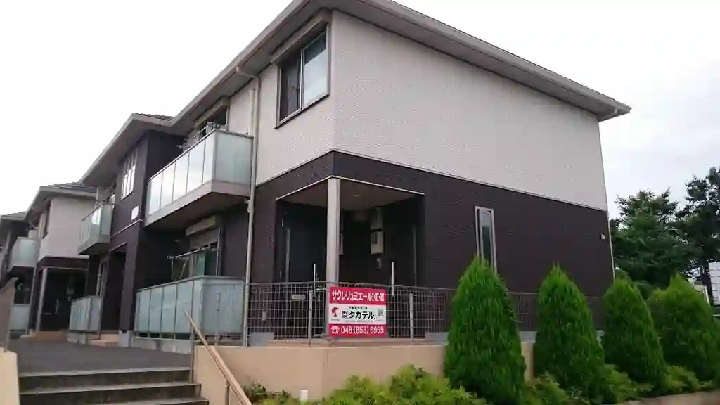 サクレリュミエールIII 外観
