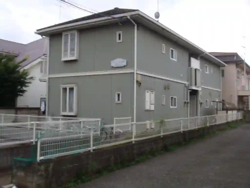 ファミーユ若草 外観