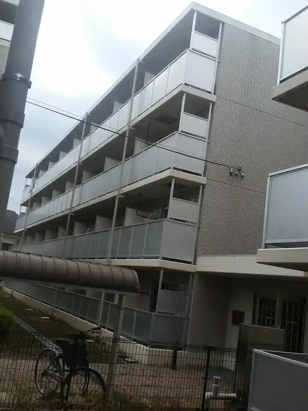 レオパレスパルコートA 外観