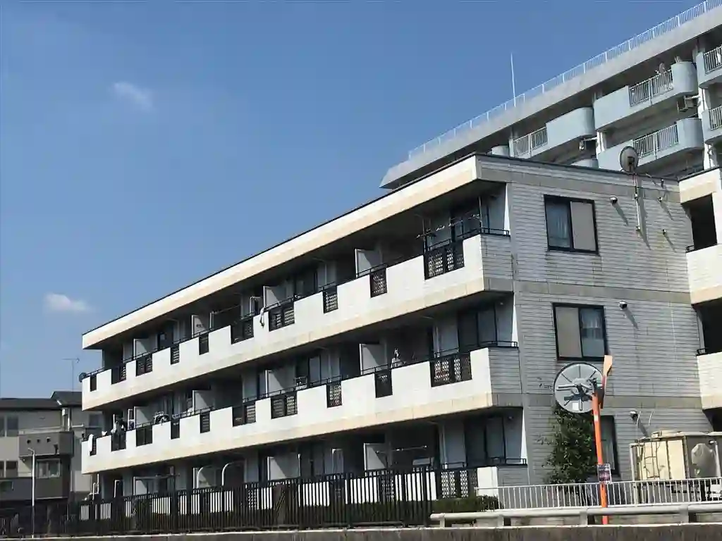 ネオマルシェ 外観