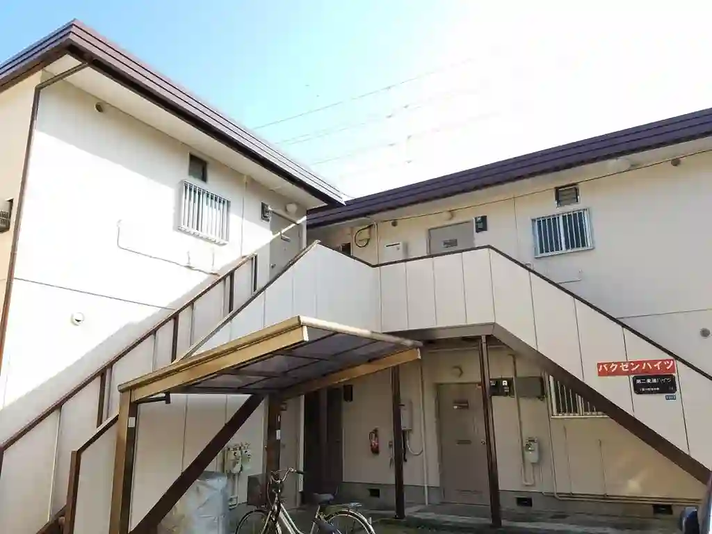 バグゼンハイツ 外観