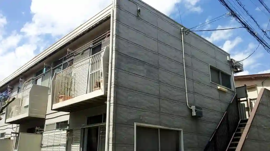 フラットヨコタ 外観