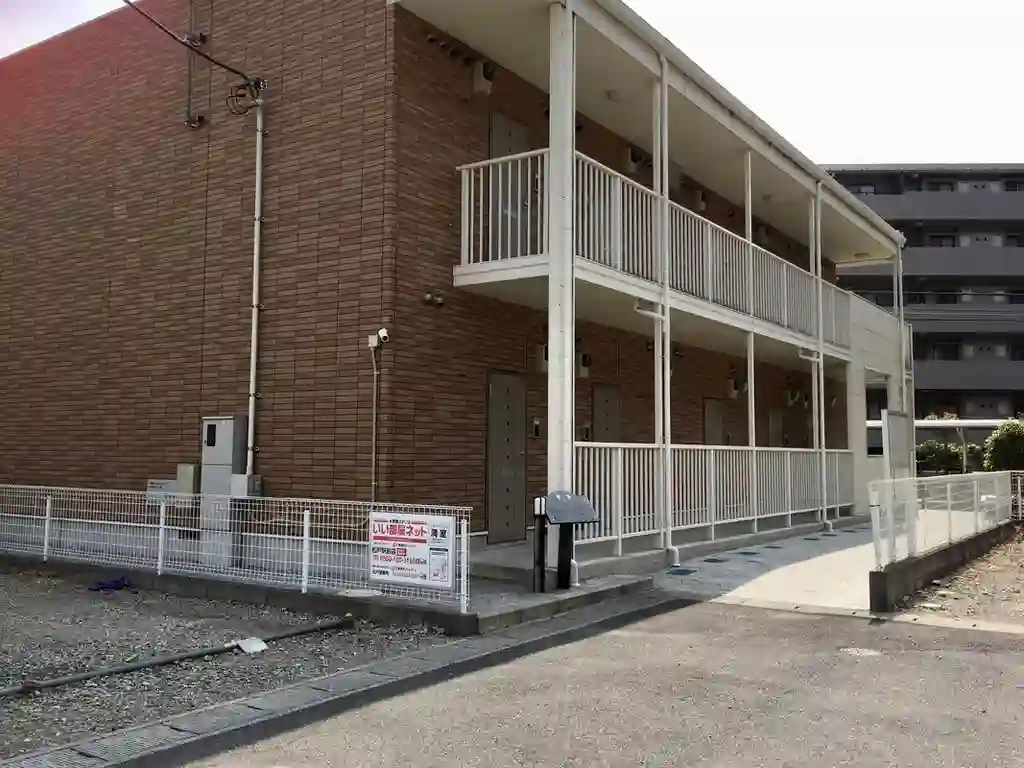 シャロルスター 外観