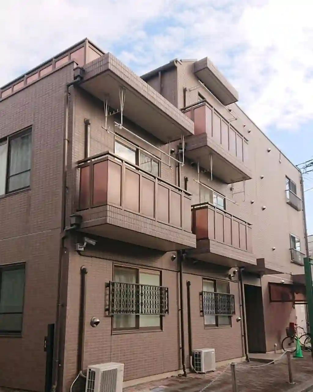 キャラ目白 外観