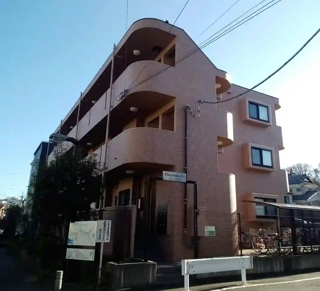 グレンツェント 外観