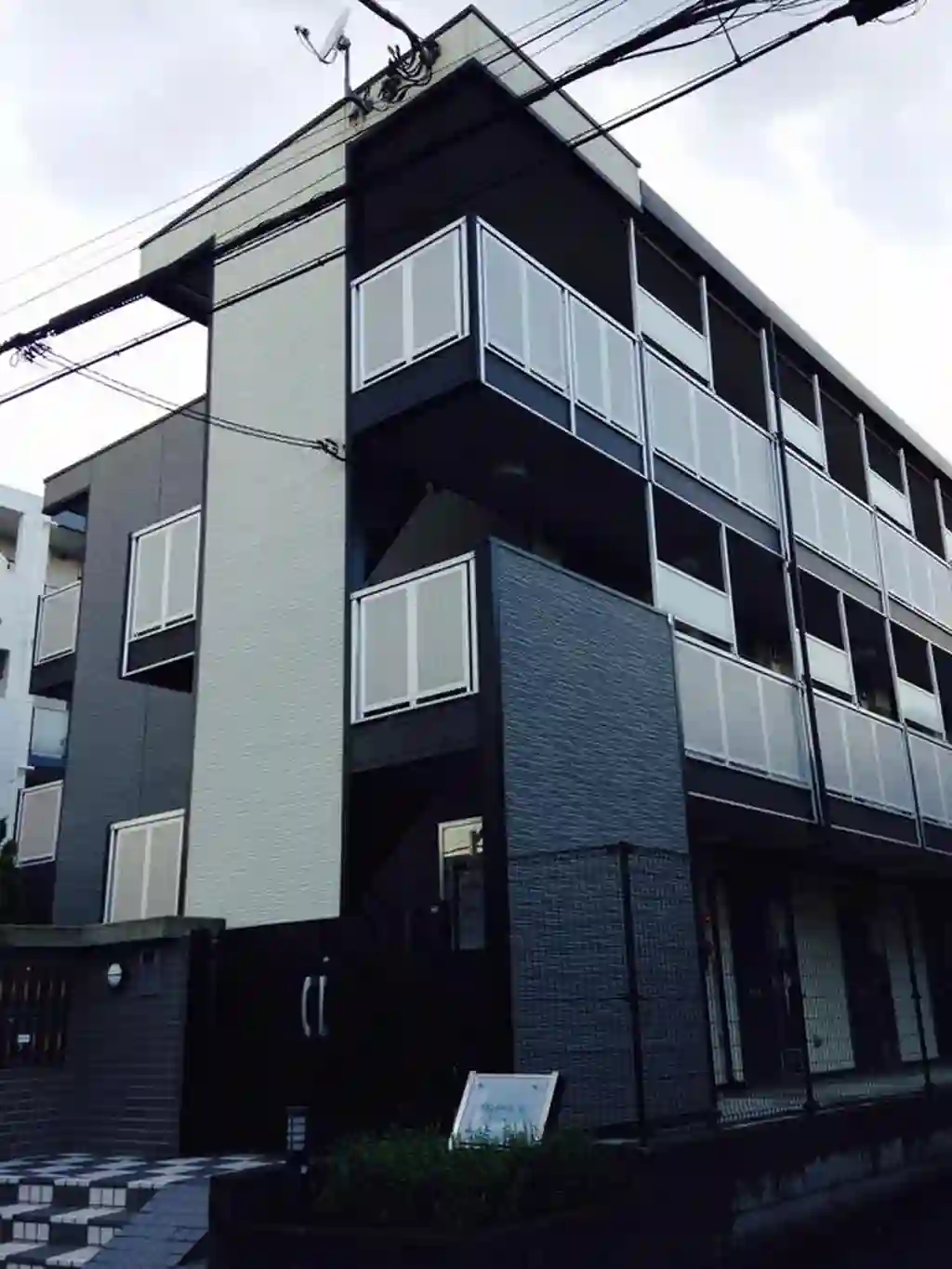 レオパレスブランドール H 外観