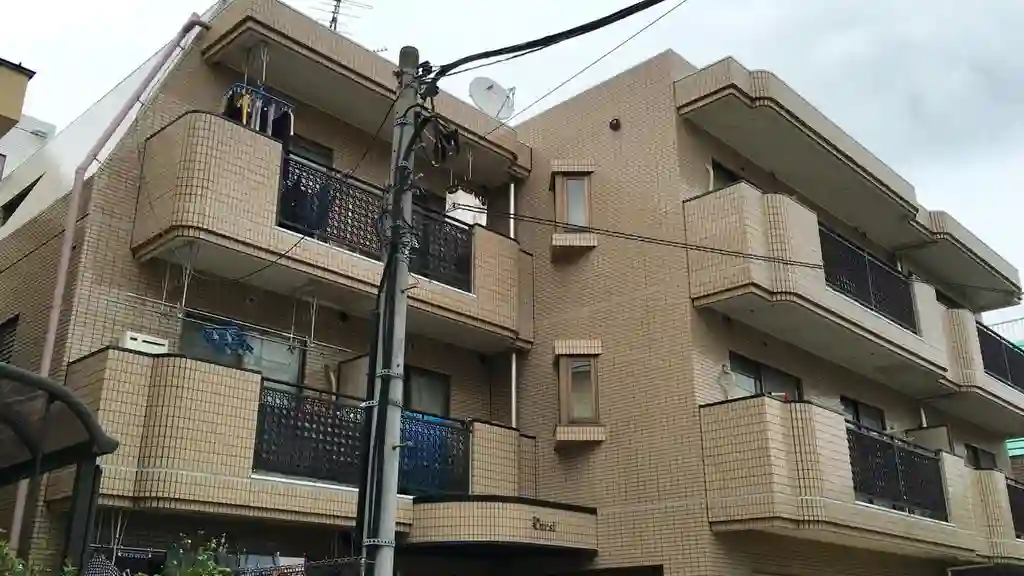 ヴェルセ学芸大 外観