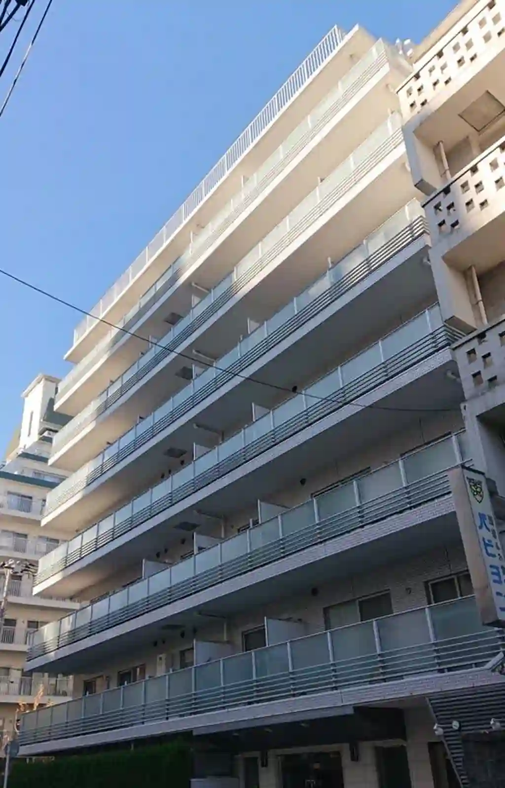 ロワールノイ王子 外観
