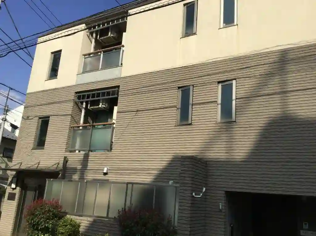 グラシュー・1 外観