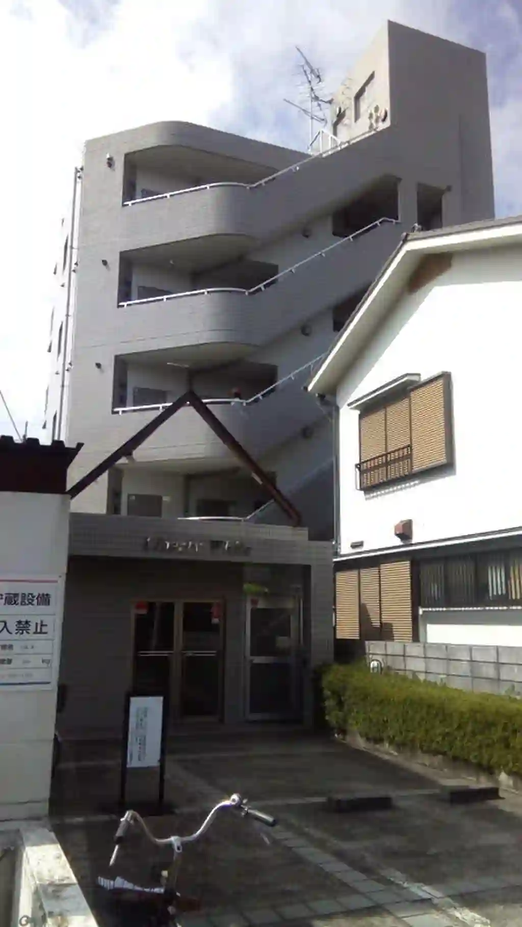 リバティホワイト 外観