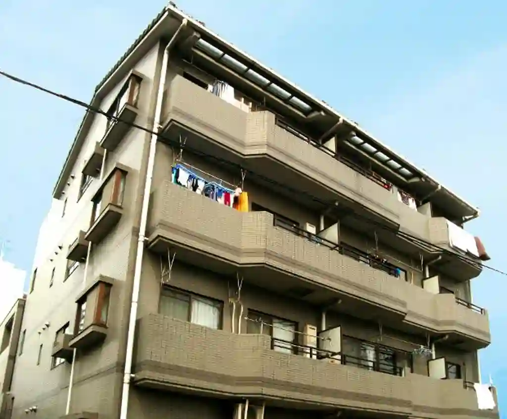 サンハウス和富 外観