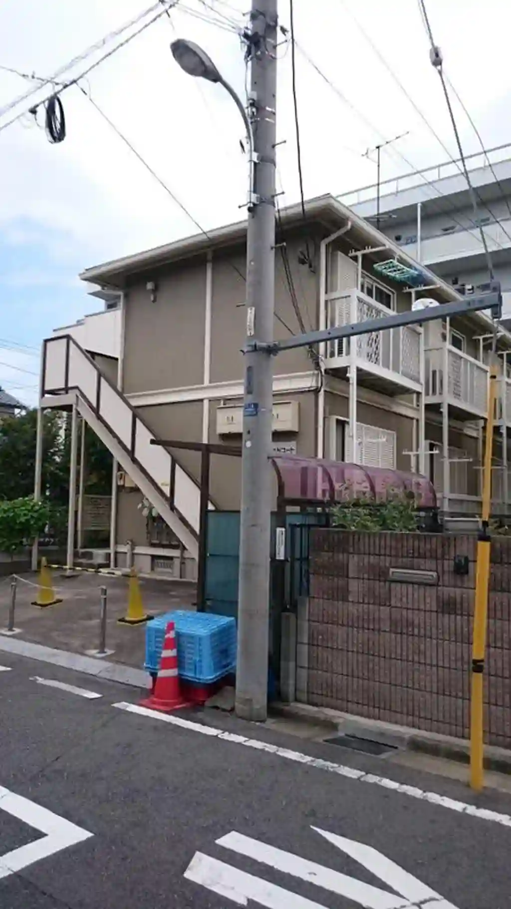BANコート 外観