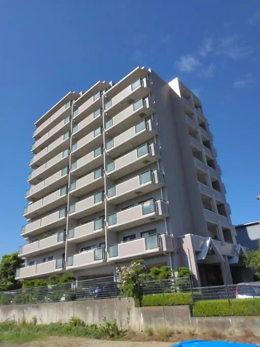 サーパス南市川 外観