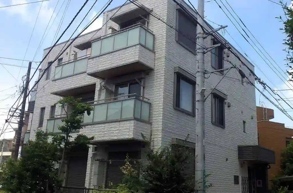 コルヌイエ 外観