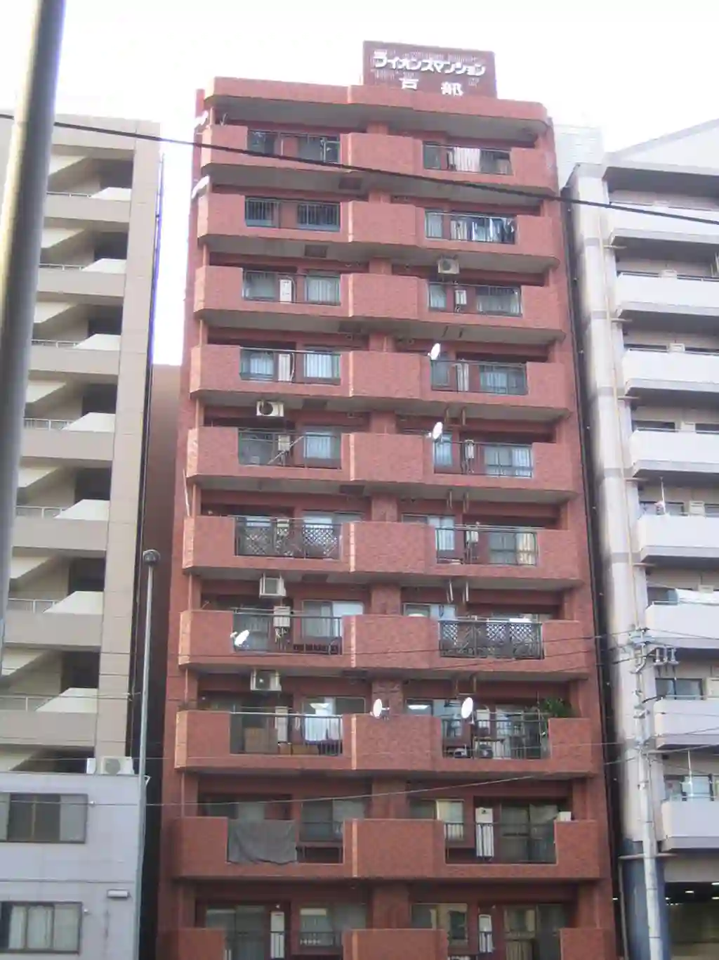 ライオンズマンション戸部 外観
