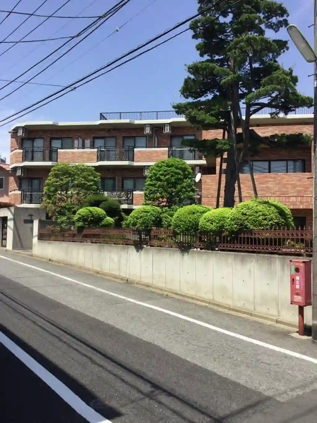 パインクレスト 外観
