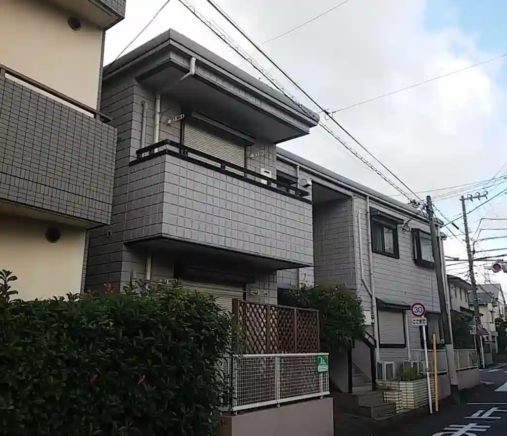 フローラ大倉山 外観