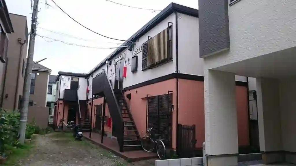 ファミーユ芝 外観