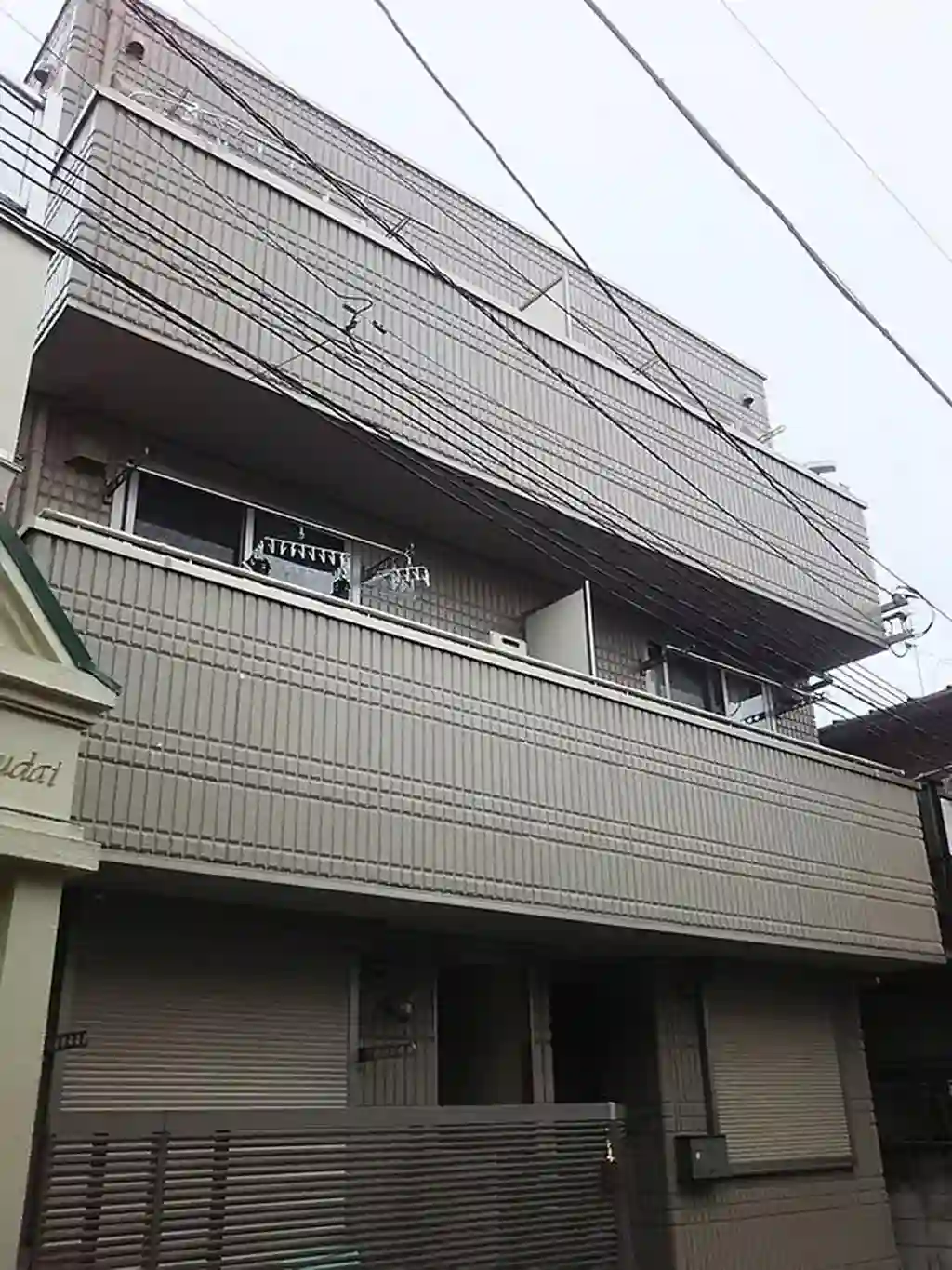 ジュネス初台 外観
