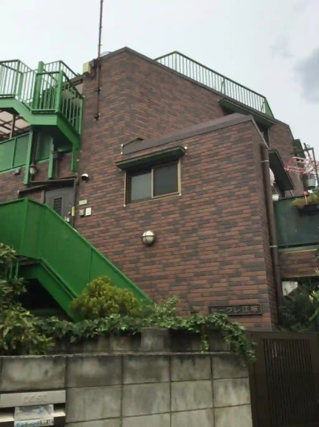 セークレ江坂 外観