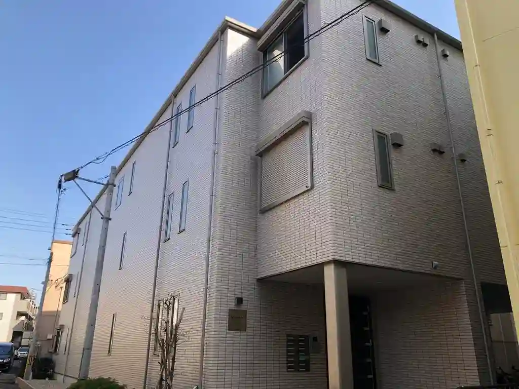 ラコンテ 外観