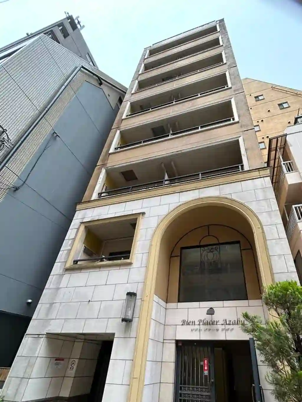 ビアンプラーセ麻布 外観
