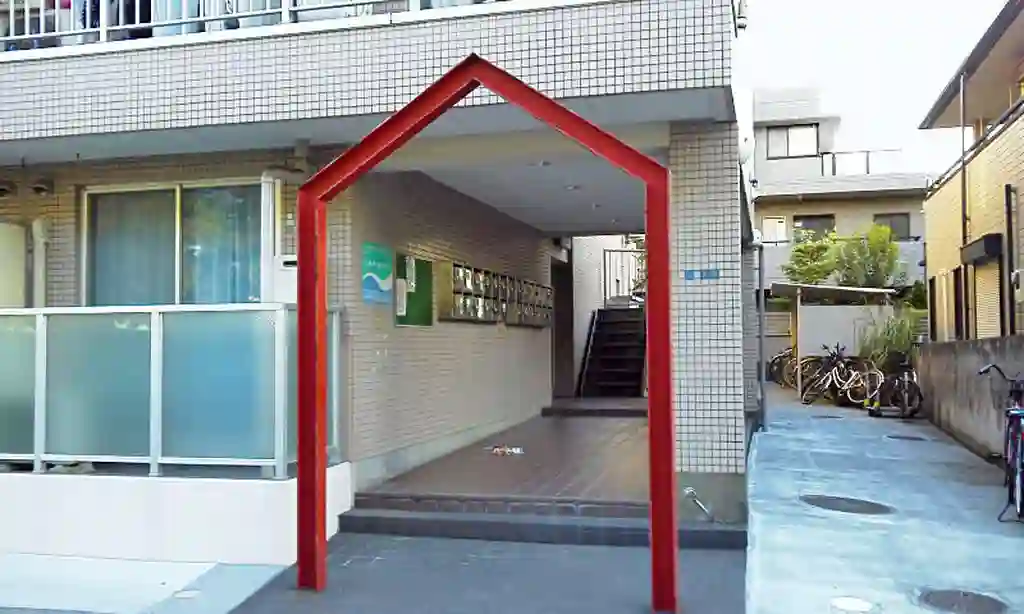 INT21 E6番館 外観