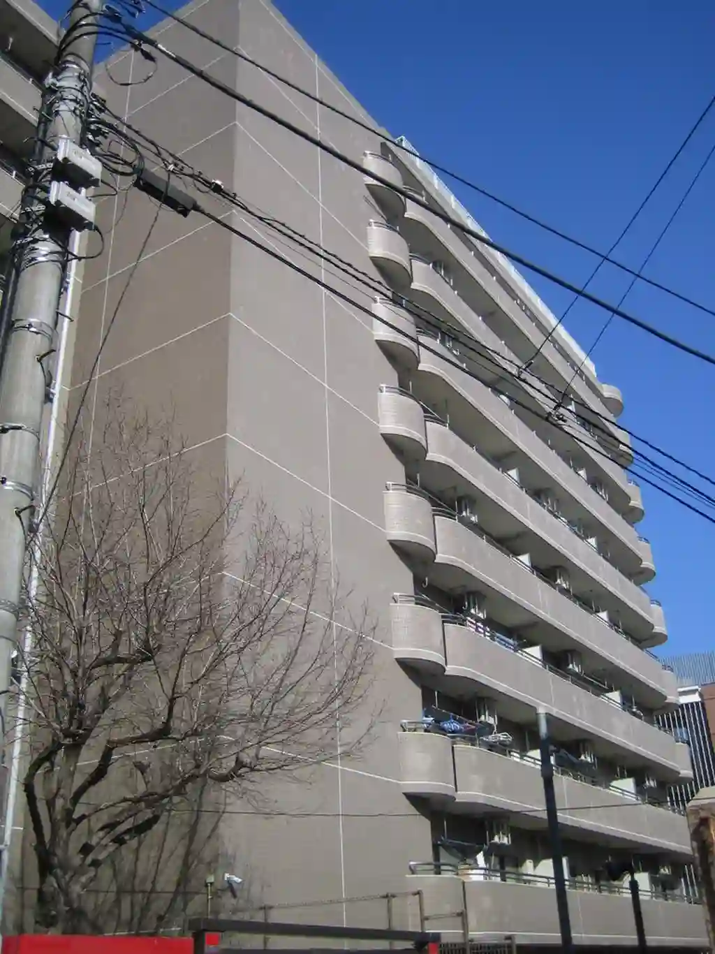 ロイヤルフラット野毛山壱番館 外観