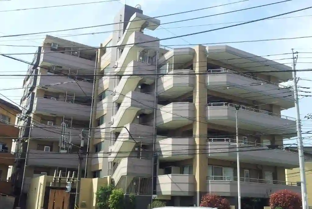 ドメスラフィーネ登戸 外観