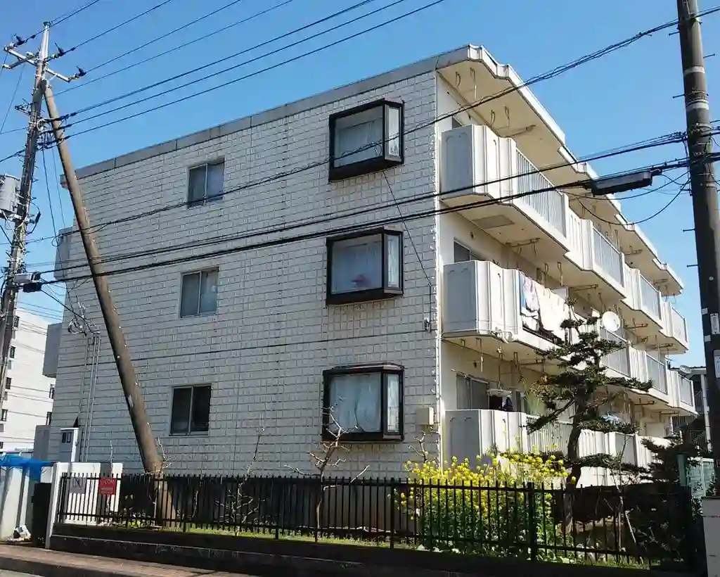 クレサンテーム 外観