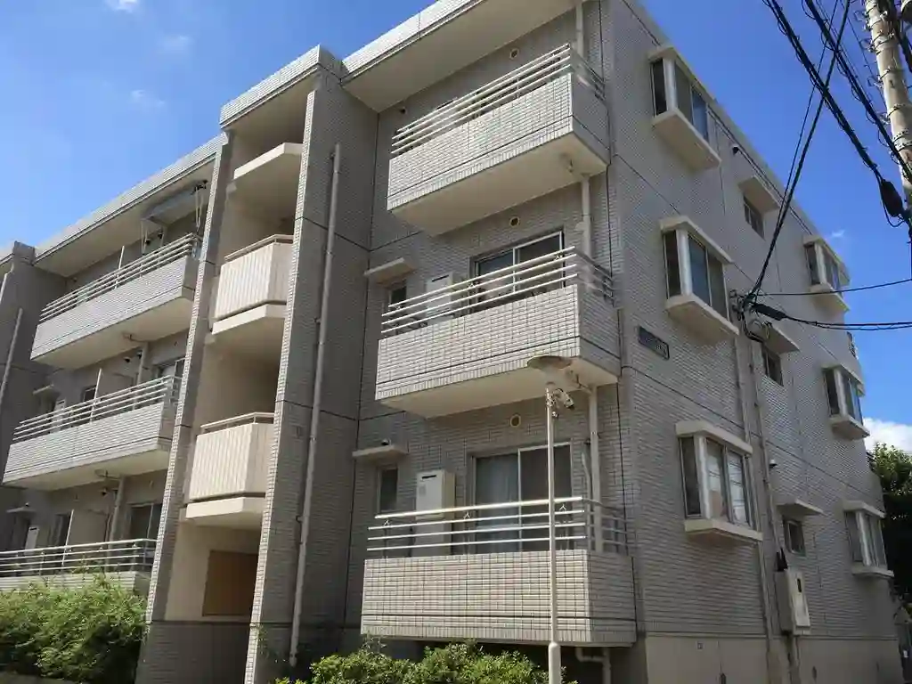 カマラード中台 外観
