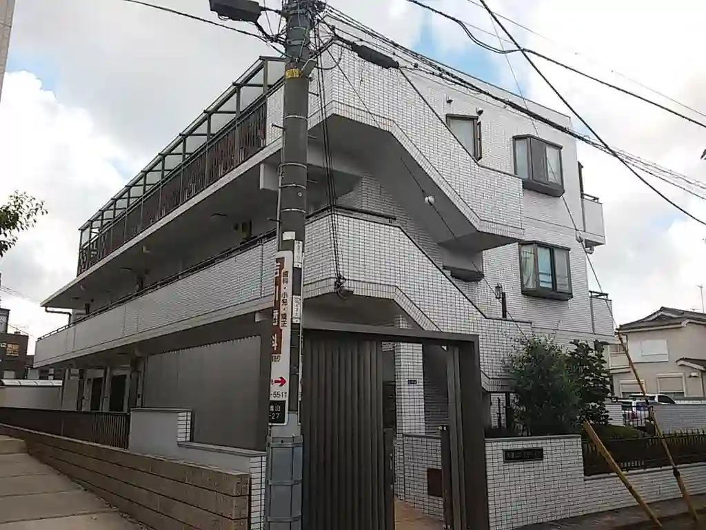 大倉山エステハイツ 外観