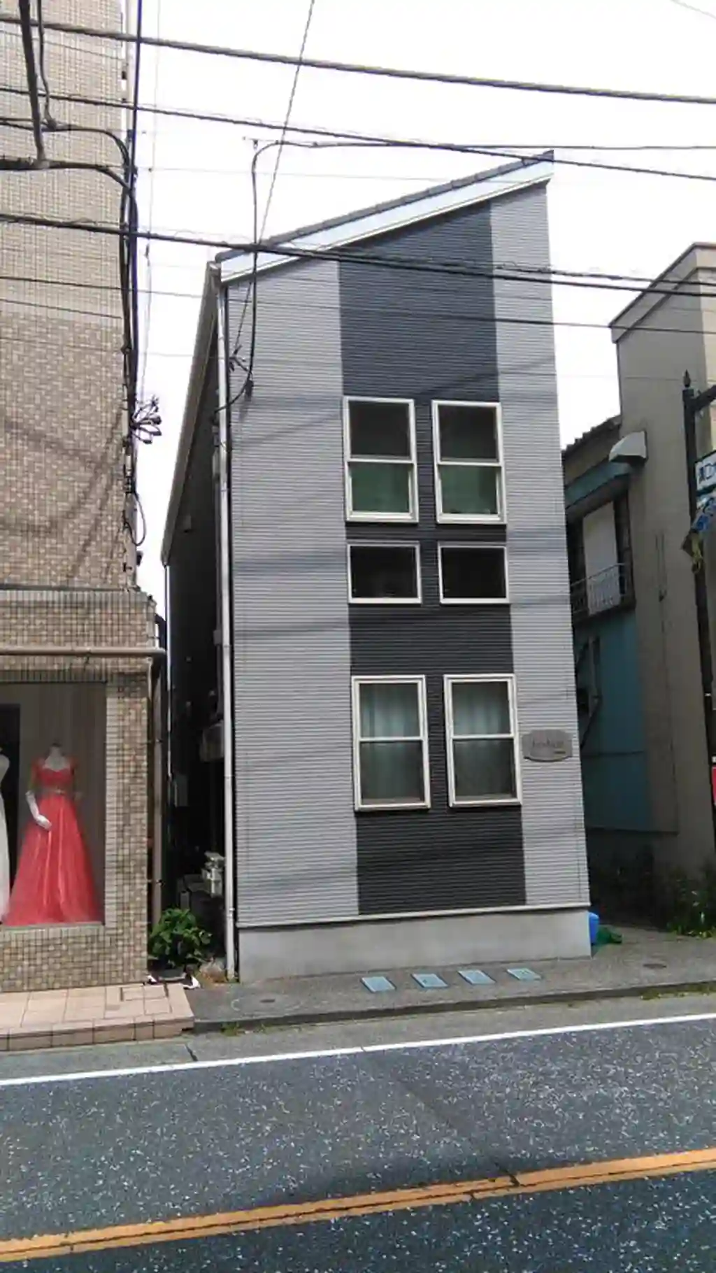 LESHION 外観