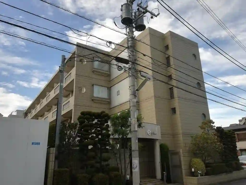 イープリモ 外観