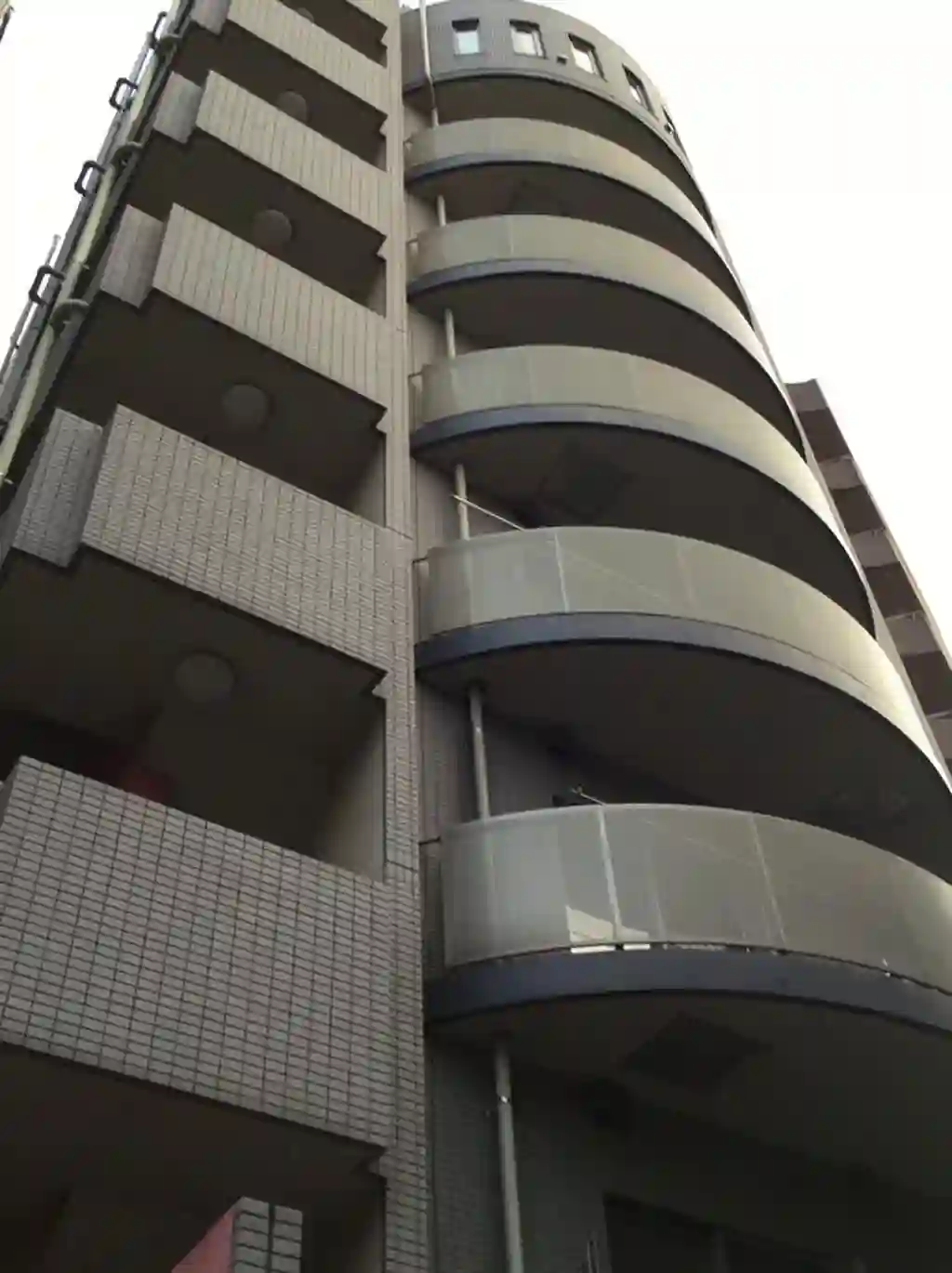 YMコート 外観