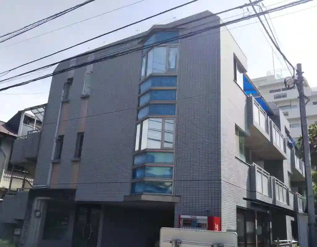 ランドマーク三鷹 外観