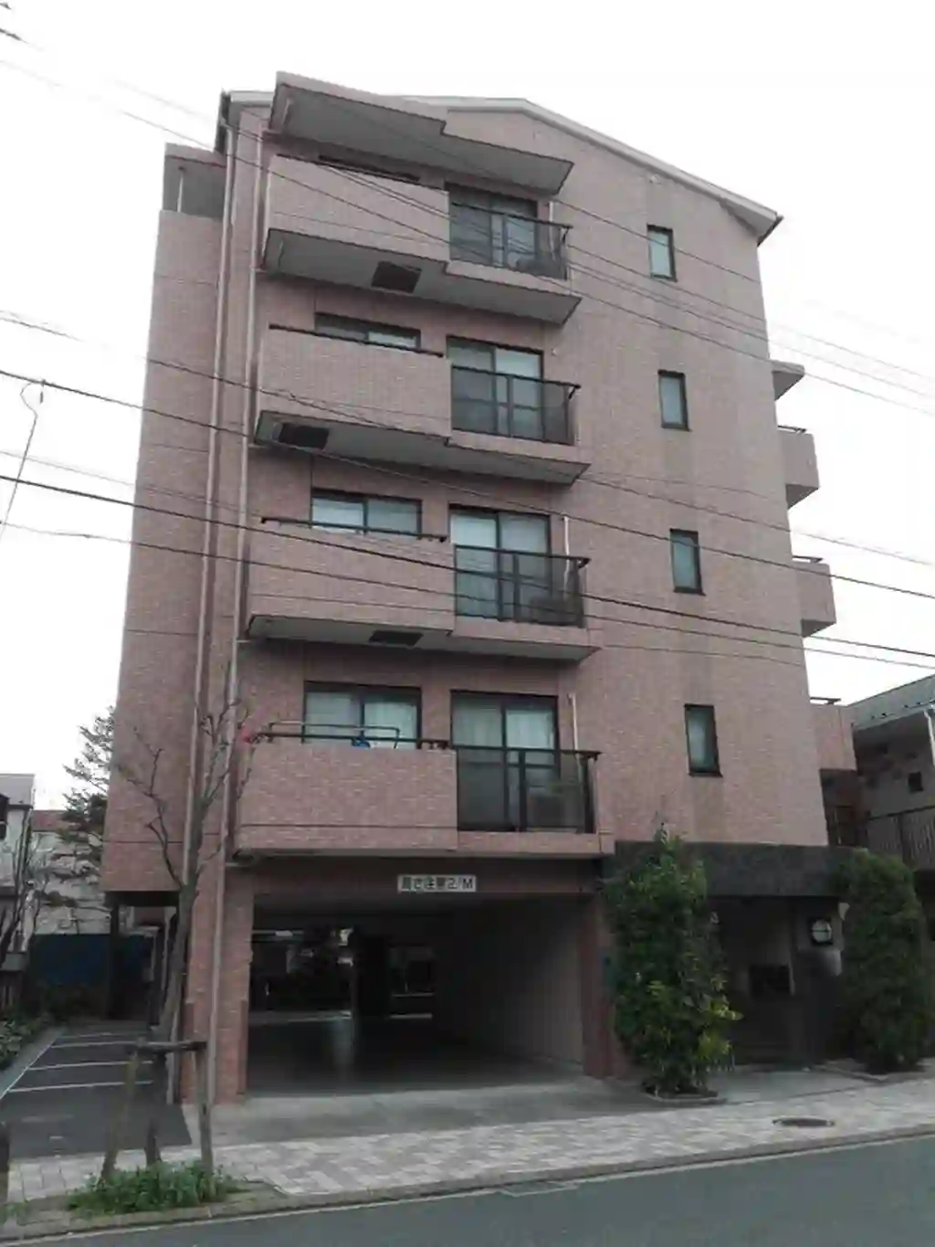 西亀ラスハウス 外観