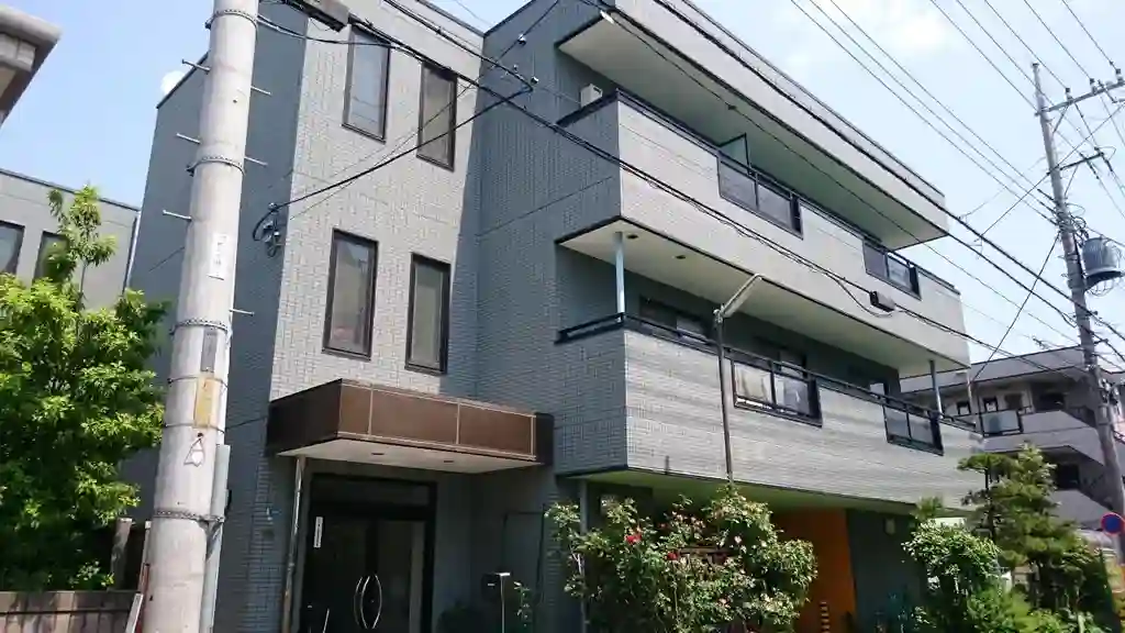 アルファカスル 外観