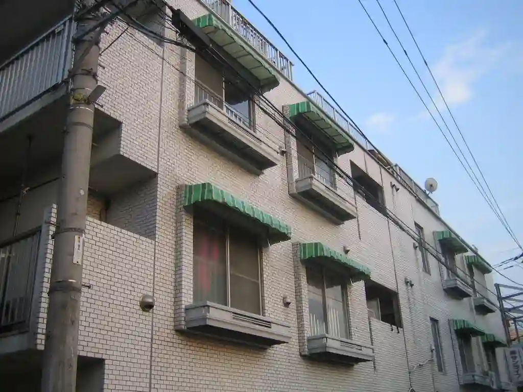 コーポサンライフ井土ヶ谷 外観